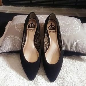 Crown vintage flats